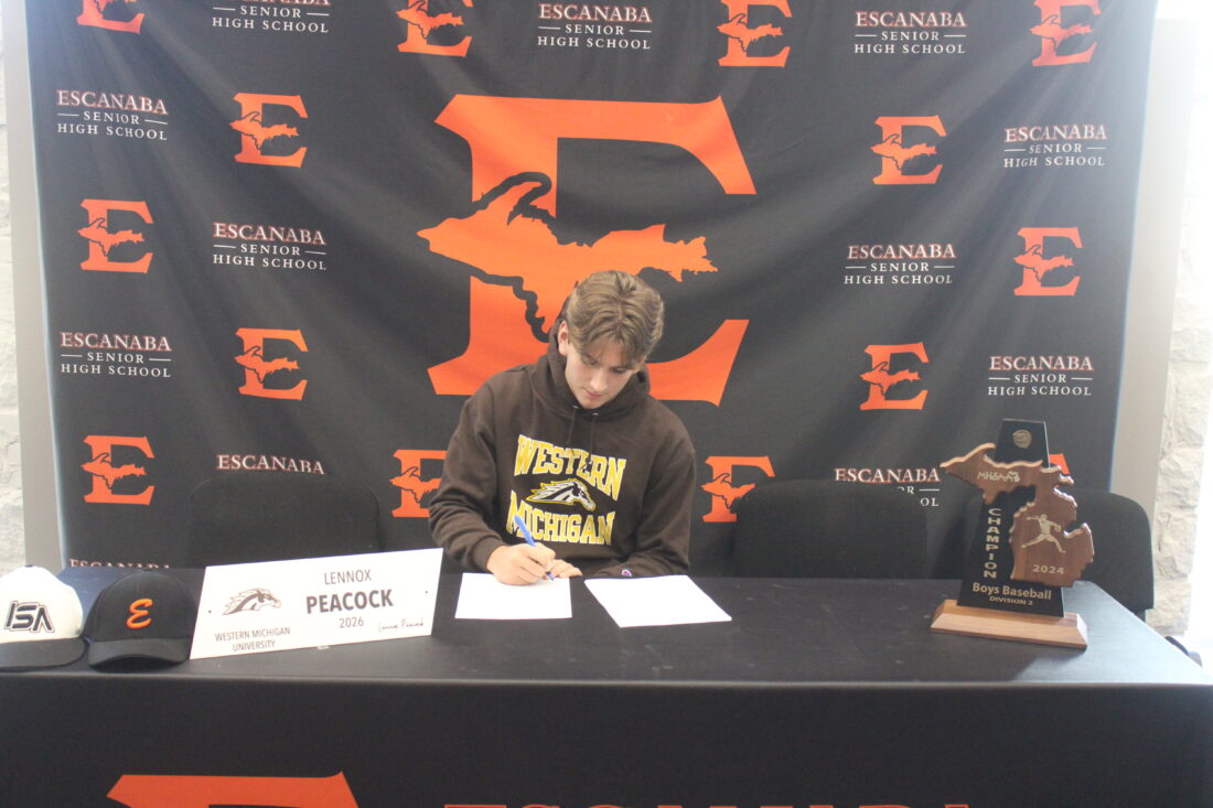Lennox Peacock signs with Western Michigan University